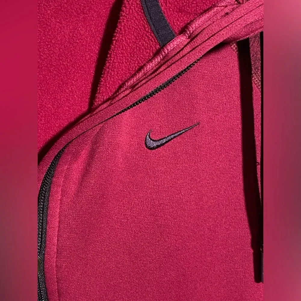 Nike Women's Therma-Fit Hoodie Size M Magenta and Navy Blue